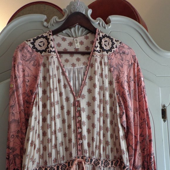 FIRM NWOT SPELL LIONHEART SUNDOWN GOWN XS Floral - Picture 7 of 16